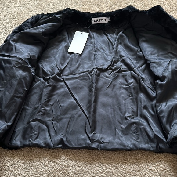 Women’s jacket - Picture 8 of 9